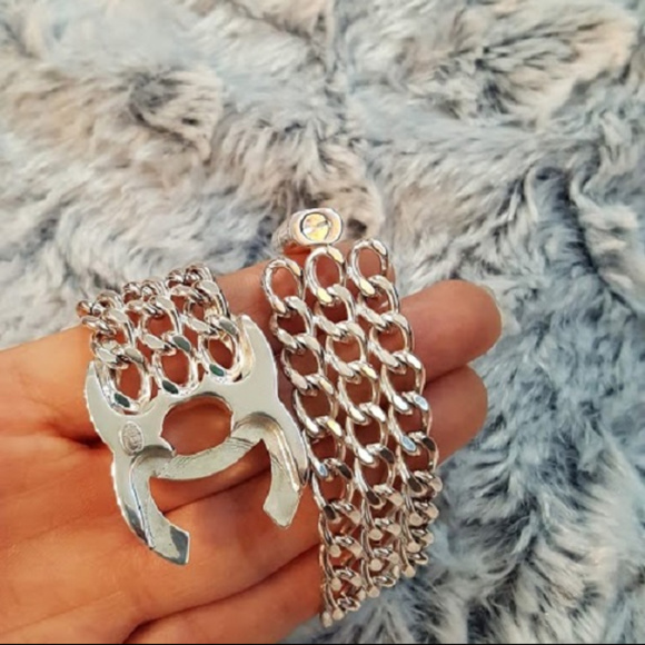 Chanel triple chain CC turn lock silver bracelet - Picture 3 of 15